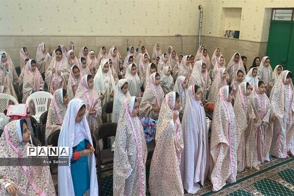 مسجد امام حسن (ع) آباده میزبان جشن تکلیف نه ساله‌ها