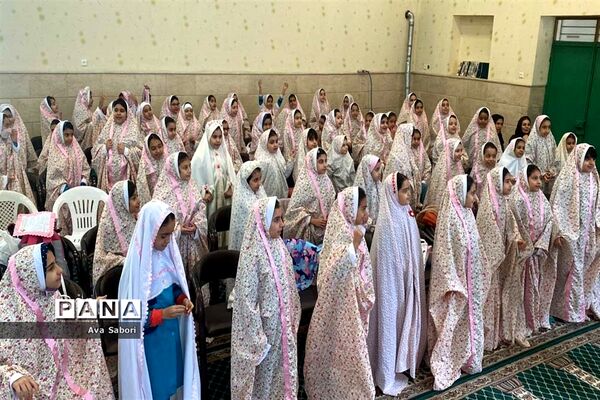 مسجد امام حسن (ع) آباده میزبان جشن تکلیف نه ساله‌ها