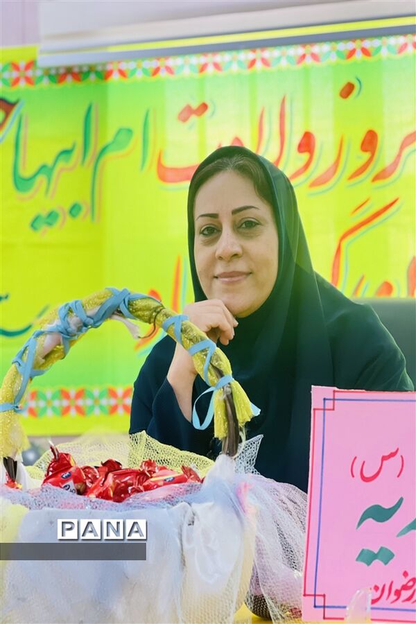 برپایی جشن میلاد حضرت فاطمه زهرا (س) در دبیرستان تشکیلاتی شاهد رضوان