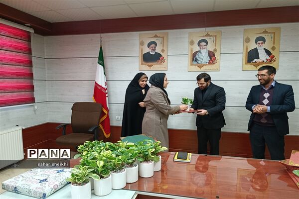 آیین تجلیل از بانوان اداری آموزش و پرورش ملارد