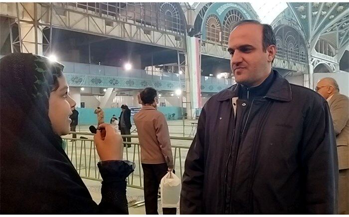 در طرح «سه میم » دانش‌آموزان با حضور اولیا و مربیان،  به مساجد کنار مدرسه می روند و مباحث دینی را فرا می‌گیرند