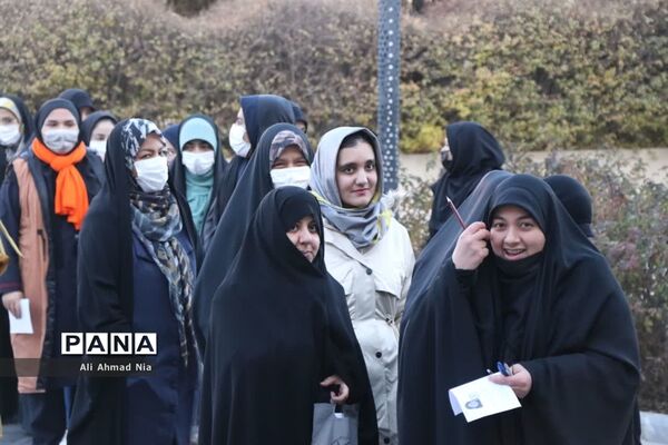بازدید وزیر علوم از حوزه کنکور دانشگاه قم