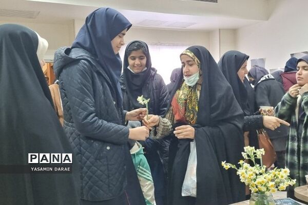 همایش بزرگداشت مقام زن در دانشگاه علوم شناختی پردیس
