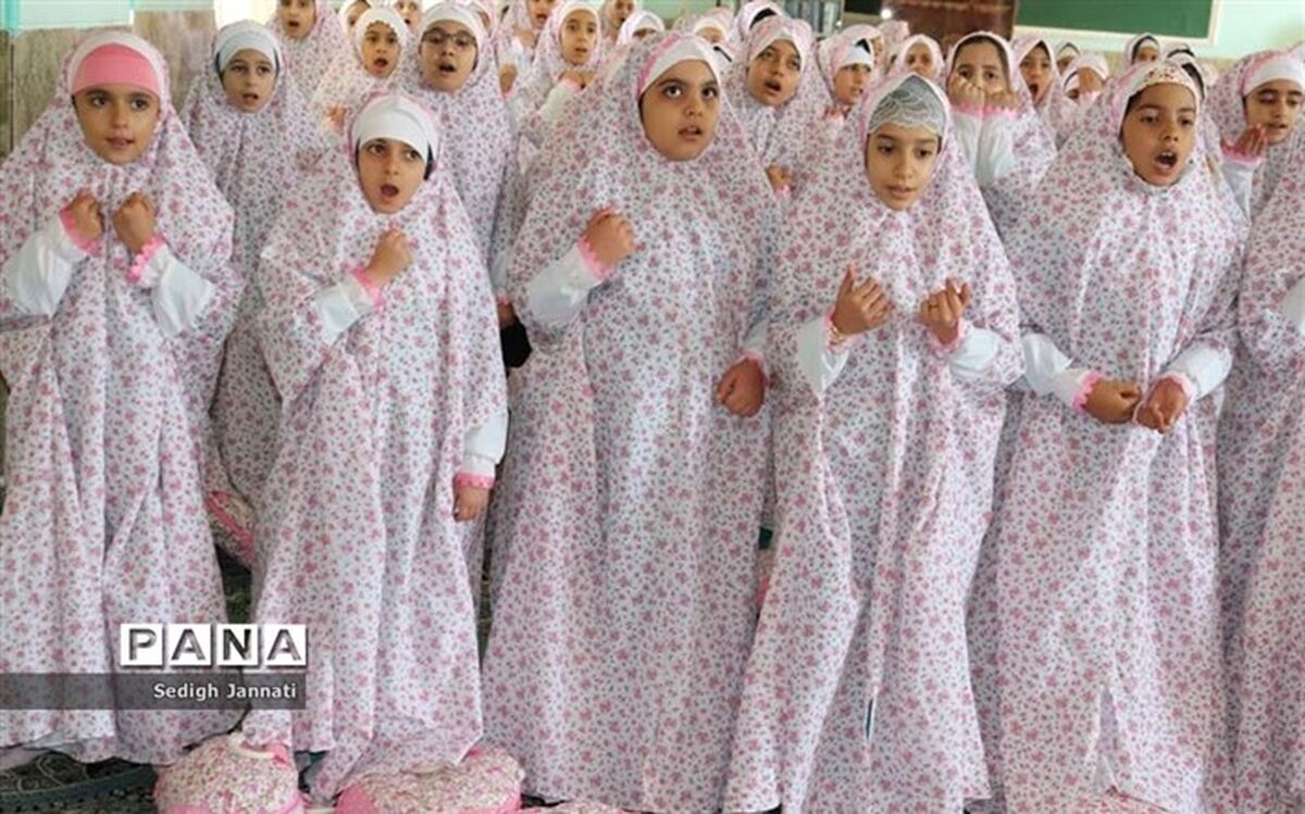 برگزاری جشن تکلیف یک میلیون و 300 هزار دانش‌آموز در سال تحصیلی جاری