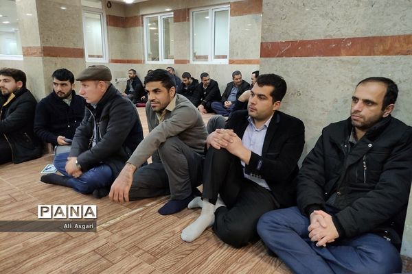 بوم ایده‌پردازی نقش مدرسه در کنترل آسیب‌های اجتماعی