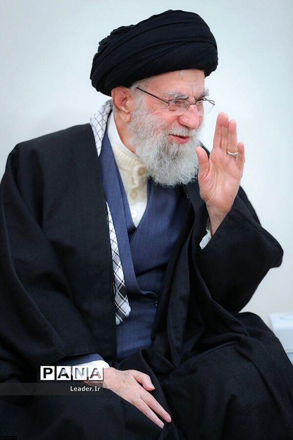 دیدار جمعی از مسئولان سازمان تبلیغات اسلامی با رهبر انقلاب