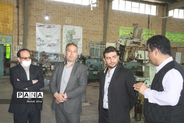 بازدید وزارتی از هنرستان‌های شهرستان بهبهان