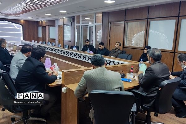 نشست شورای راهبردی اداره‌کل آموزش و پرورش شهرستان‌های استان تهران