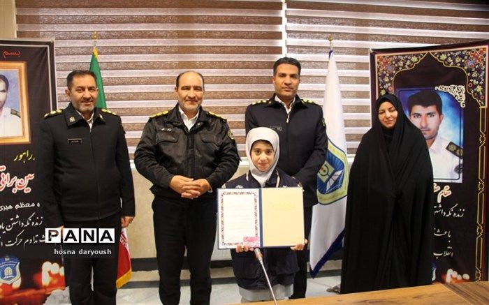 کسب رتبه برتر مسابقه عکس ترافیک همیاران پلیس توسط دانش‌آموز مشهدی