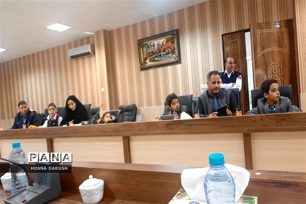 تقدیر از دانش‌آموزان حائز رتبه برتر کشوری مسابقه عکس ترافیک همیاران پلیس
