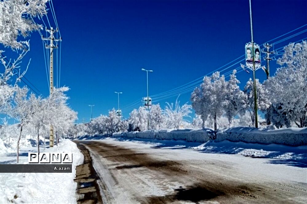 نقاشی زیبای طبیعت با بارش برف در شهرستان بن