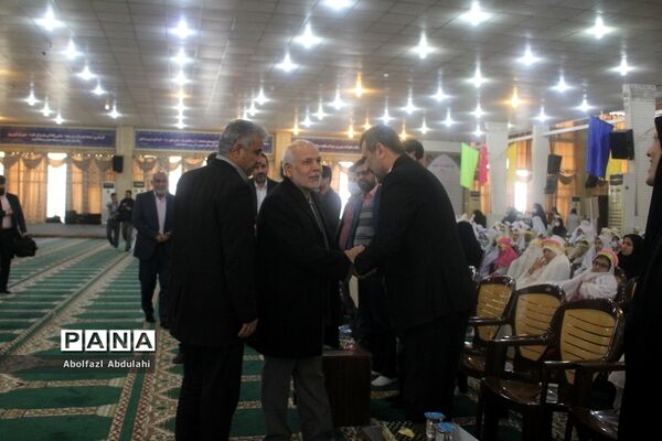جشن تکلیف ۲هزار دانش‌آموز دختر بوشهری
