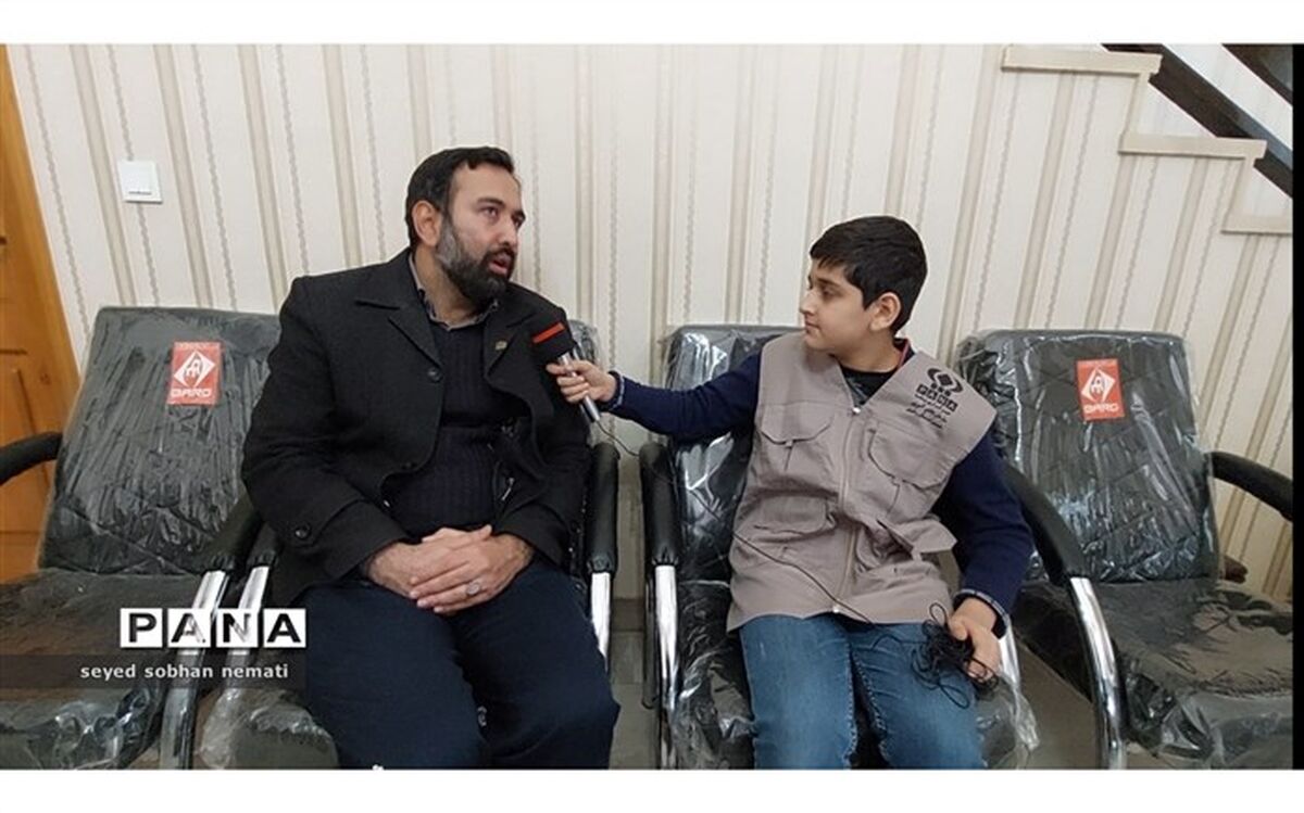 اگر کسی شکر والدینش رابجا نیاورد، گویی شکر خدا را بجا نیاورده است