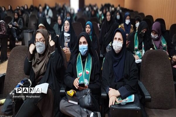 چهارمین جلسه آموزش مهارت‌های تشکیلاتی مربیان ناحیه 4 شیراز