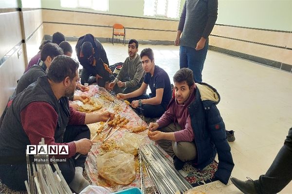 نخستین روز کاردوی آموزشی نمایشگاه مدرسه انقلاب در قم