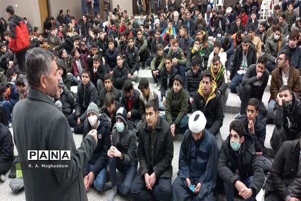 نخستین روز کاردوی آموزشی نمایشگاه مدرسه انقلاب در قم