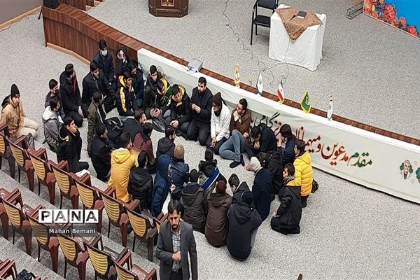 نخستین روز کاردوی آموزشی نمایشگاه مدرسه انقلاب در قم