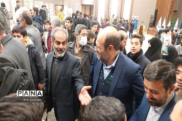 نخستین روز کاردوی آموزشی نمایشگاه مدرسه انقلاب در قم