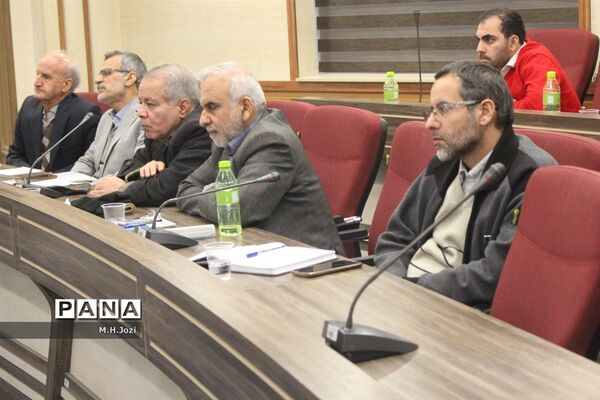 همایش موسسین مدارس غیردولتی استان قم