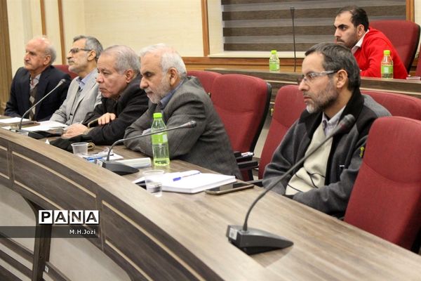 همایش موسسین مدارس غیردولتی استان قم