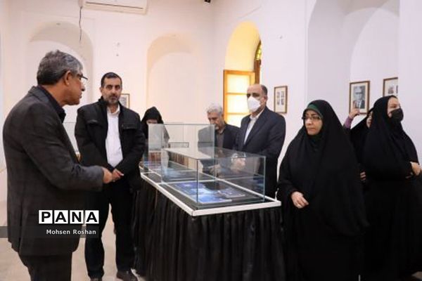 بازدیدمعاون آموزش ابتدایی وزارت آموزش پرورش از مدرسه ماندگار سعادت بوشهر