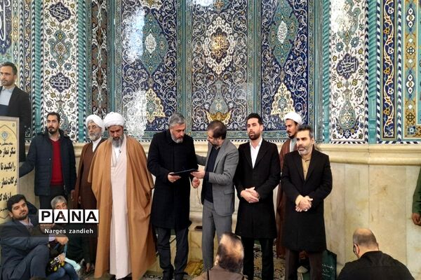 تقدیر از کارمندان فعال شهرداری در نمازجمعه ملارد