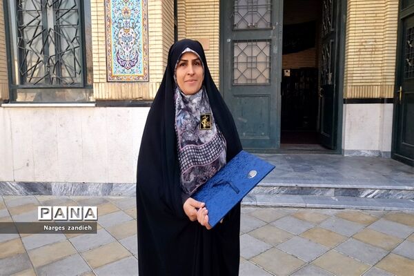 تقدیر از کارمندان فعال شهرداری در نمازجمعه ملارد
