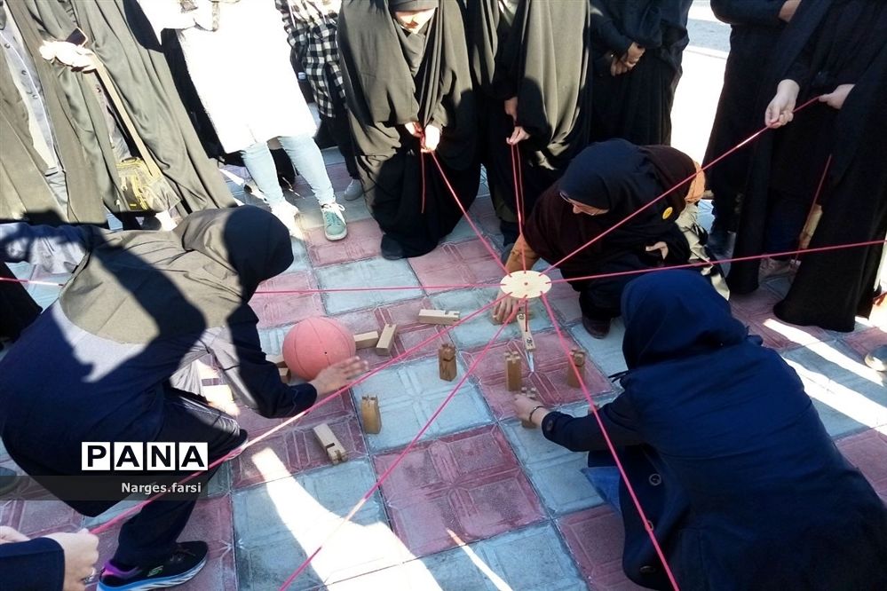 دومین روز کاردوی آموزشی نمایشگاه‌های«مدرسه انقلاب» ویژه دختران در قم-2