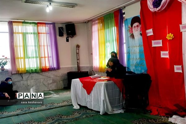 برگزاری جلسات گفتمان دینی در دبیرستان دخترانه سروش ناحیه 3 شیراز