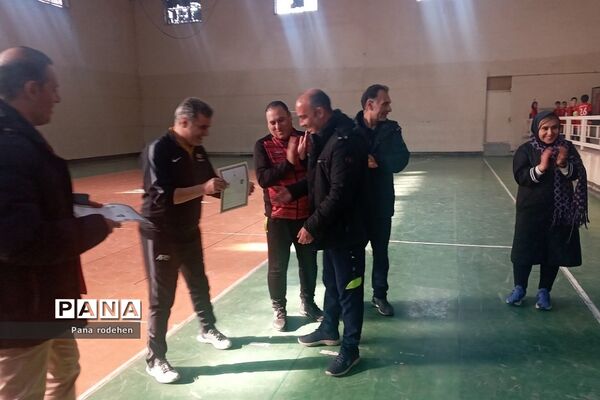 کارگاه عملی دانش‌افزایی فوتسال در آموزش و پرورش رودهن ویژه دبیران تربیت‌بدنی