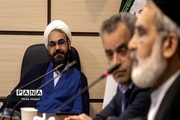 معارفه مسئول جدید نهاد نمایندگی مقام معظم رهبری در دانشگاه فرهنگیان یزد
