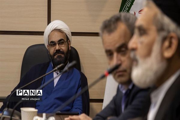 معارفه مسئول جدید نهاد نمایندگی مقام معظم رهبری در دانشگاه فرهنگیان یزد