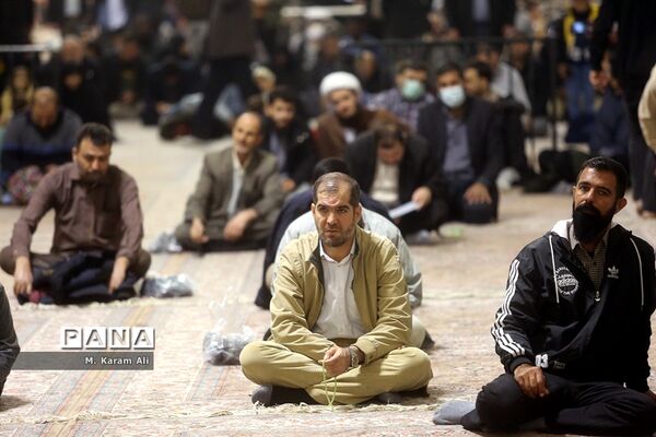 مراسم گرامیداشت شهدای «سرود پرواز» در حرم حضرت معصومه(س)