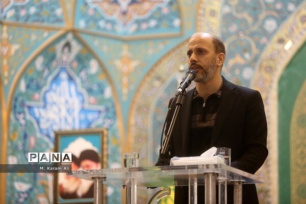 مراسم گرامیداشت شهدای «سرود پرواز» در حرم حضرت معصومه(س)