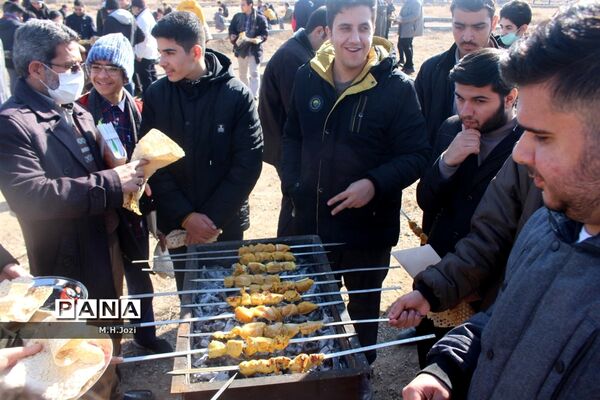 کاردوی نمایشگاه مدرسه انقلاب ویژه پسران در قم-2