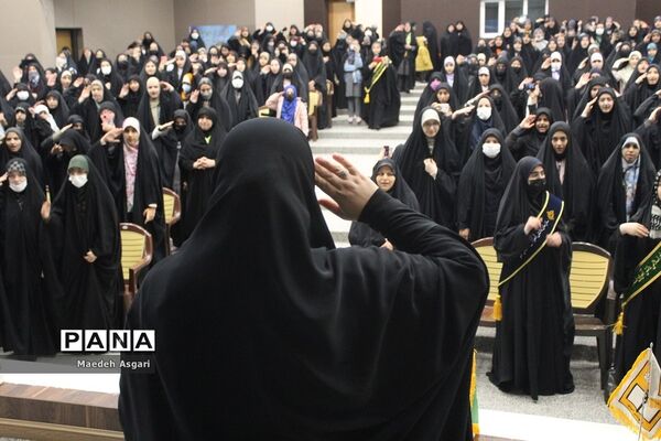 کاردوی آموزشی نمایشگاه مدرسه انقلاب ویژه دختران در قم-3