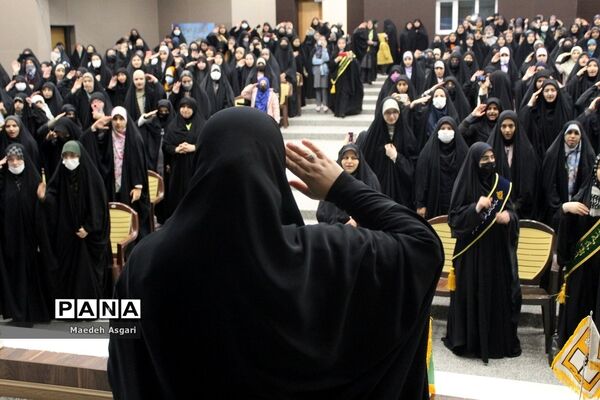 کاردوی آموزشی نمایشگاه مدرسه انقلاب ویژه دختران در قم-3