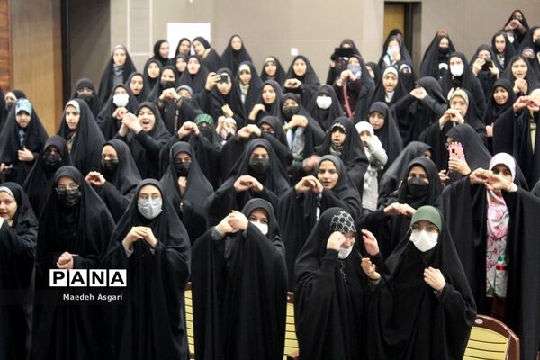 کاردوی آموزشی نمایشگاه مدرسه انقلاب ویژه دختران در قم-3