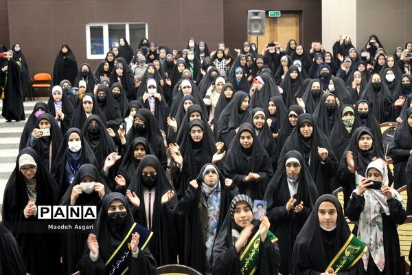 کاردوی آموزشی نمایشگاه مدرسه انقلاب ویژه دختران در قم-3