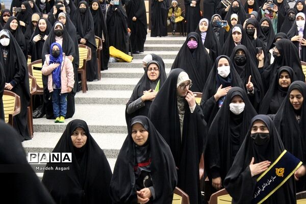کاردوی آموزشی نمایشگاه مدرسه انقلاب ویژه دختران در قم-3