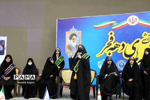 کاردوی آموزشی نمایشگاه مدرسه انقلاب ویژه دختران در قم-3