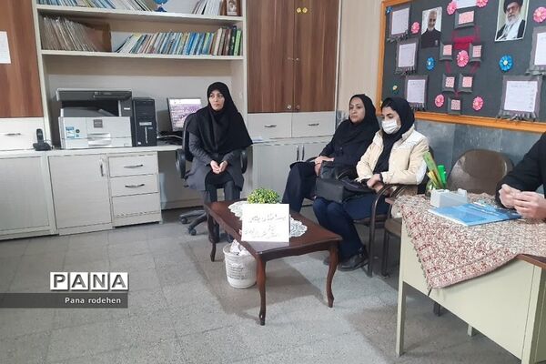 برگزاری جلسات  پیش‌اجلاس و کمیته نماز در مدارس رودهن