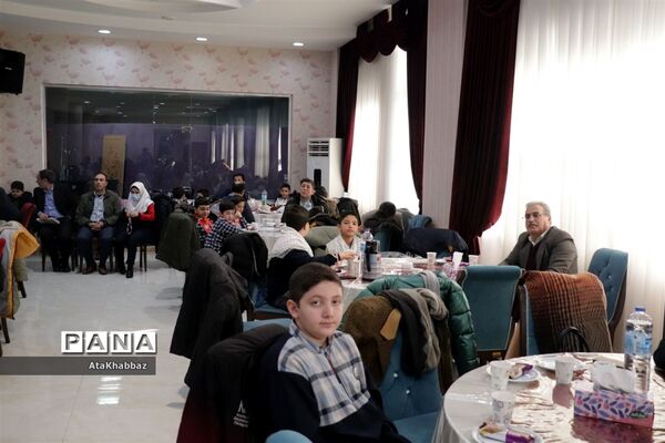 آیین اختتامیه جشنواره عهد دانش‌آموزان دبستانی با حاج قاسم در تبریز