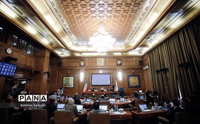 خروج درخواست استفساریه شهرداری از دستور کار شورا