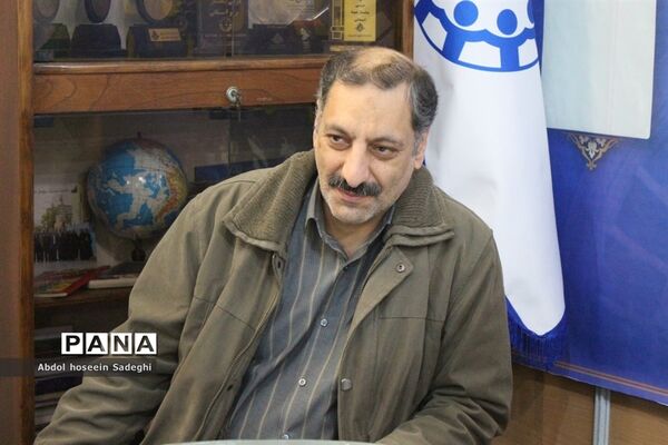 بازدید مدیر امور مالی سازمان دانش‌آموزی کشور از بوشهر