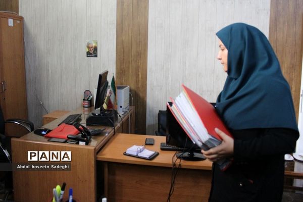 بازدید مدیر امور مالی سازمان دانش‌آموزی کشور از بوشهر