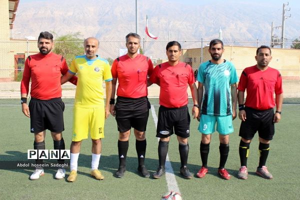 اولین دوره مسابقات مینی فوتبال ( جام پرچم) در استان بوشهر