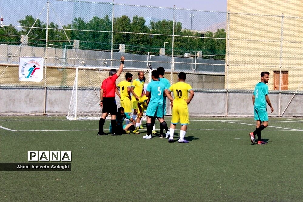 اولین دوره مسابقات مینی فوتبال ( جام پرچم) در استان بوشهر