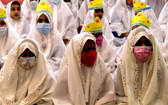 جشن تکلیف ۶ هزار دانش‌آموز دختر شهر بندرعباس برگزار شد