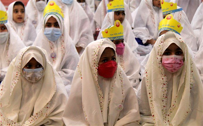 جشن تکلیف ۶ هزار دانش‌آموز دختر شهر بندرعباس برگزار شد